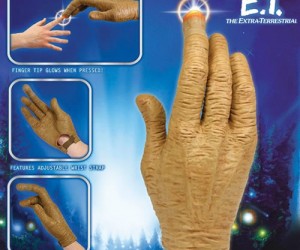 et glowing finger toy