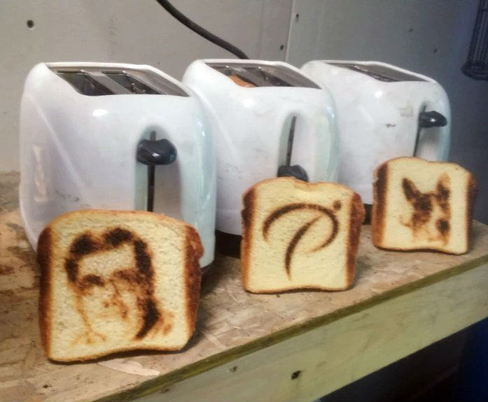 http://www.shutupandtakemymoney.com/wp-content/uploads/2019/08/selfie-toaster-2.jpg
