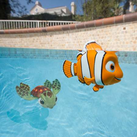 finding nemo and squirt pool toys