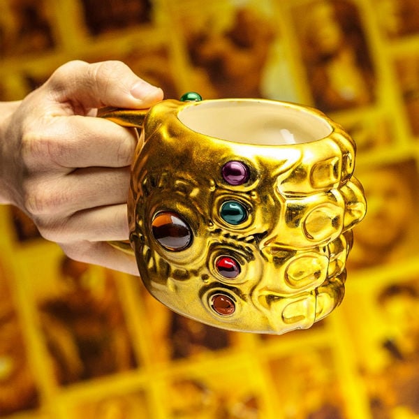 Avengers Infinity Gauntlet Sculpted Mug