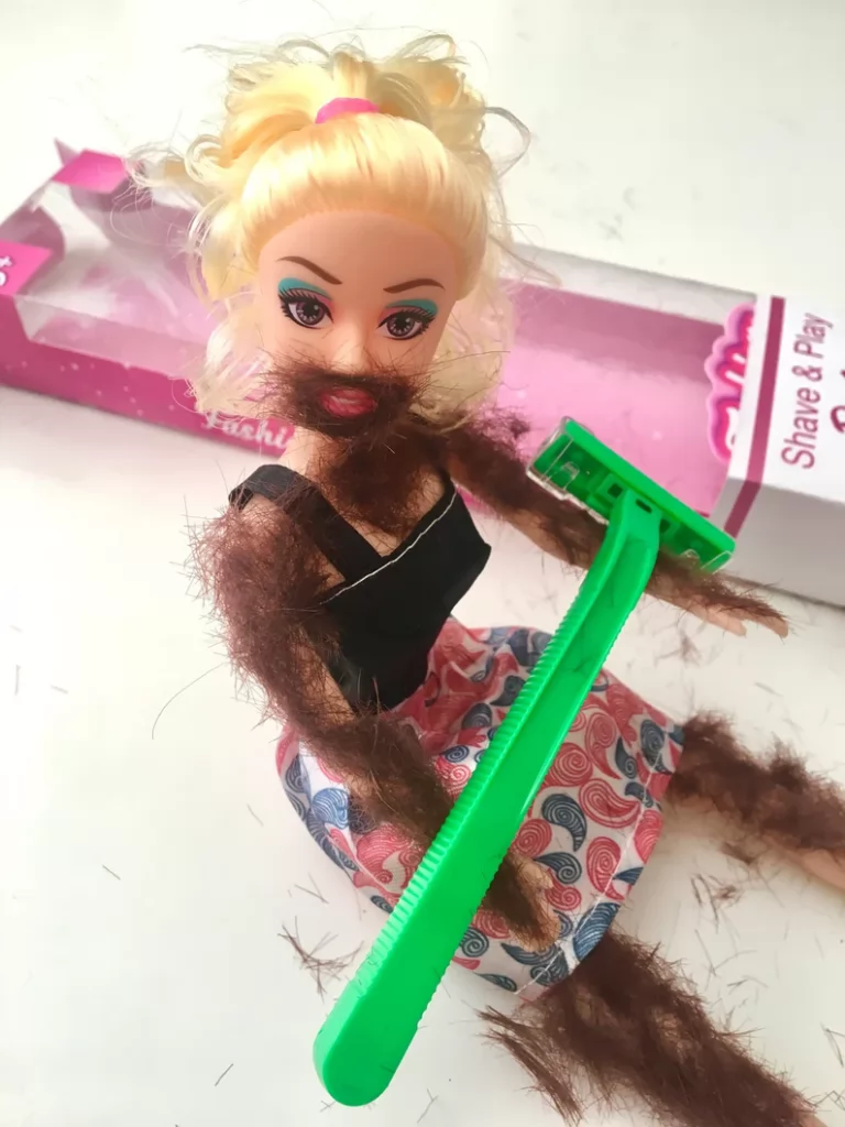 Shave and store play barbie