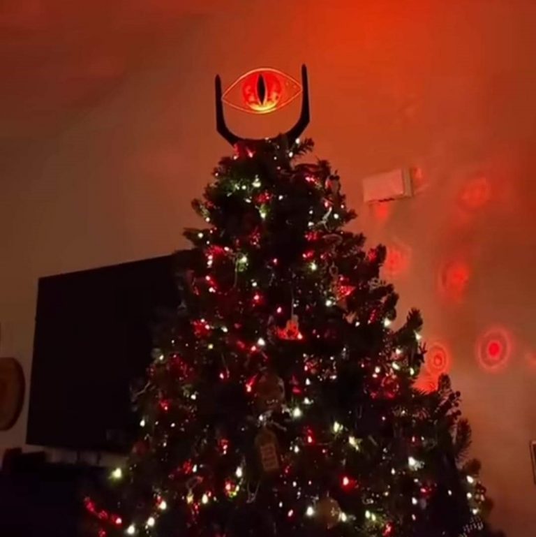 lord of the rings eye of sauron christmas tree topper